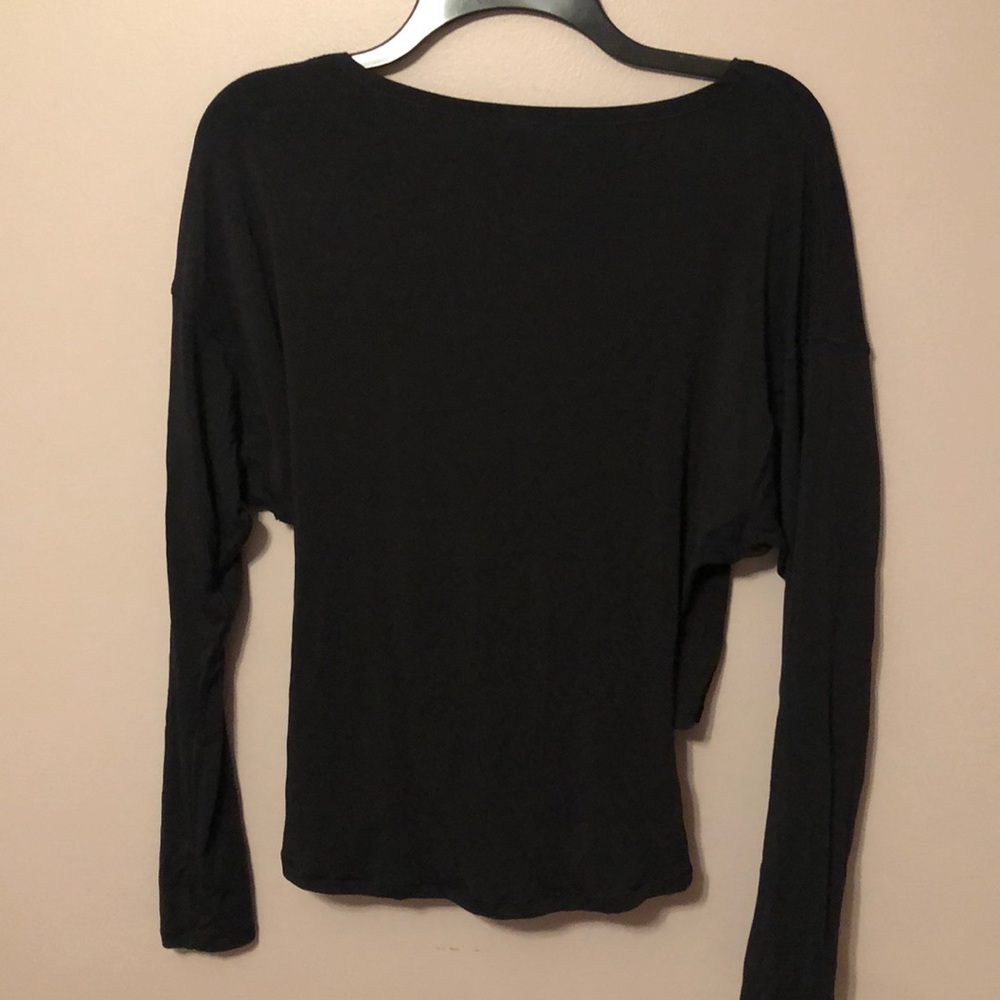 Lululemon simple black long sleeve with open back
